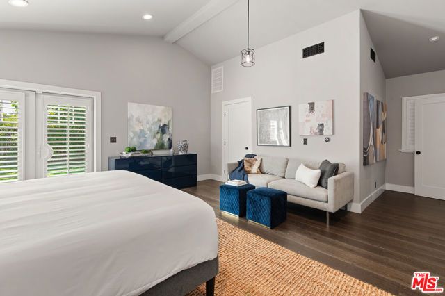 222 N St Andrews Place, Los Angeles, CA 90004