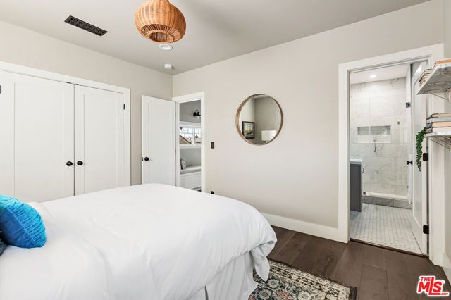 222 N St Andrews Place, Los Angeles, CA 90004