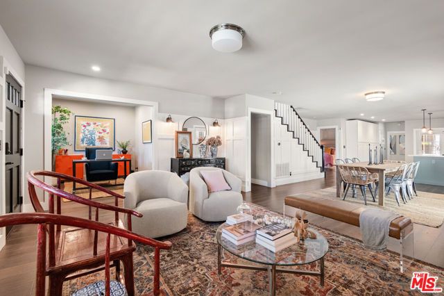 222 N St Andrews Place, Los Angeles, CA 90004
