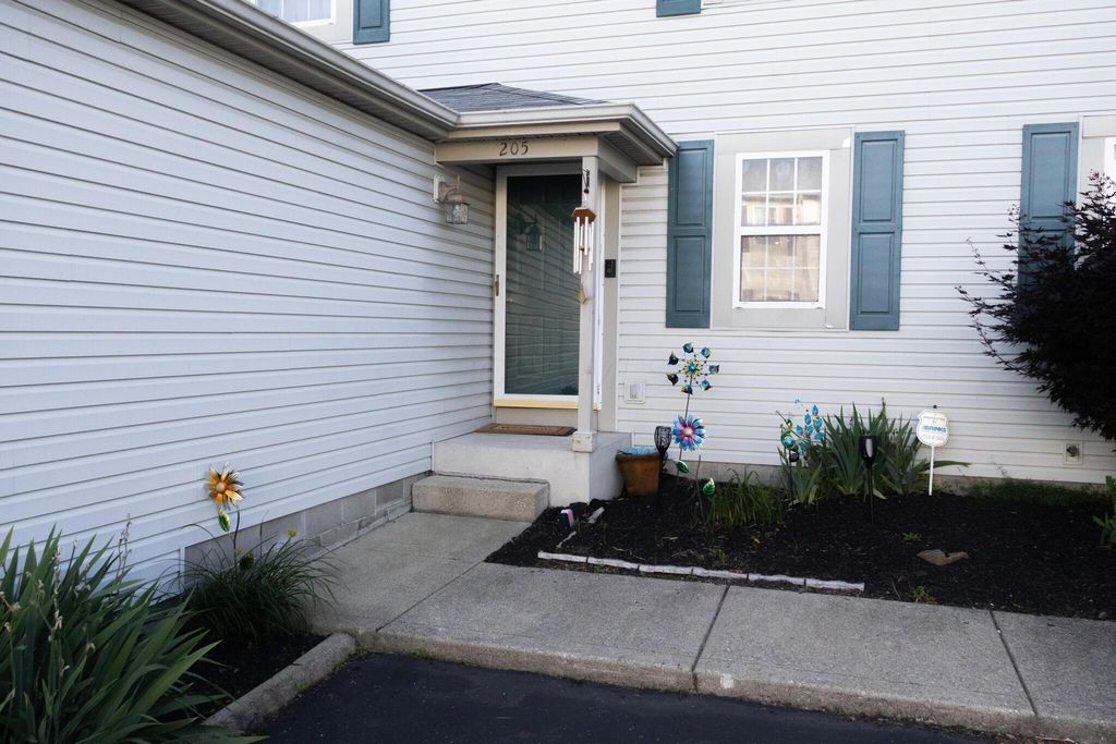 205 Malloy Lane, 74C, Blacklick, OH 43004