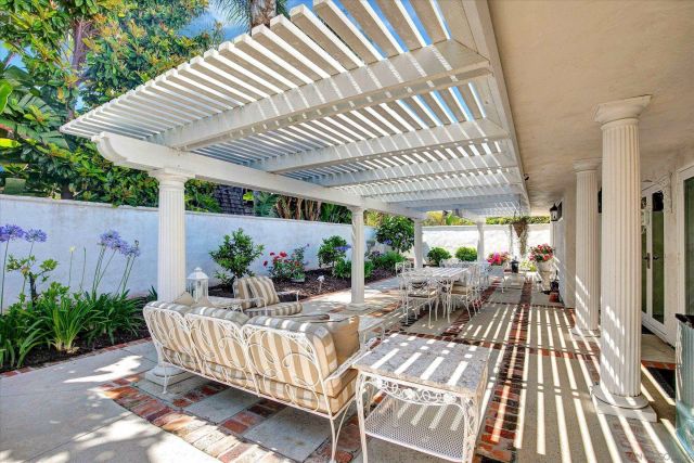 15969 Via De Las Palmas, Rancho Santa Fe, CA 92091