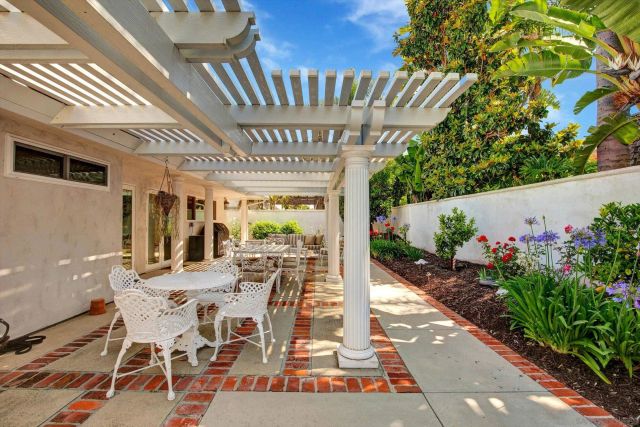 15969 Via De Las Palmas, Rancho Santa Fe, CA 92091
