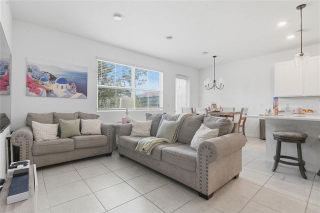 832 LONGBOAT DRIVE, Davenport, FL 33896