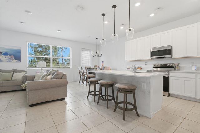 832 LONGBOAT DRIVE, Davenport, FL 33896