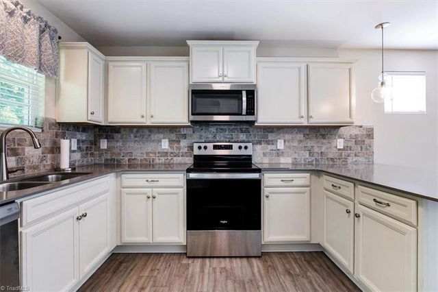 3807 Copperfield Court, High Point, NC 27265