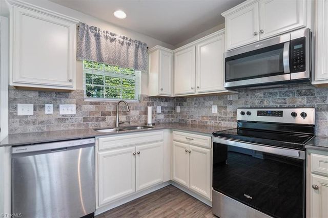 3807 Copperfield Court, High Point, NC 27265