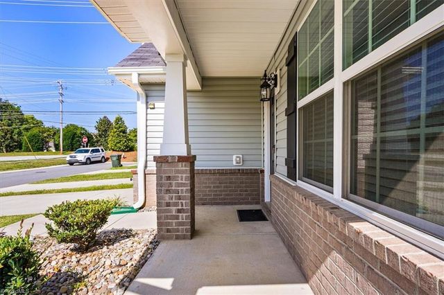 3807 Copperfield Court, High Point, NC 27265