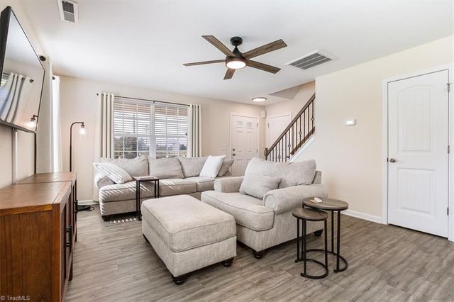 3807 Copperfield Court, High Point, NC 27265
