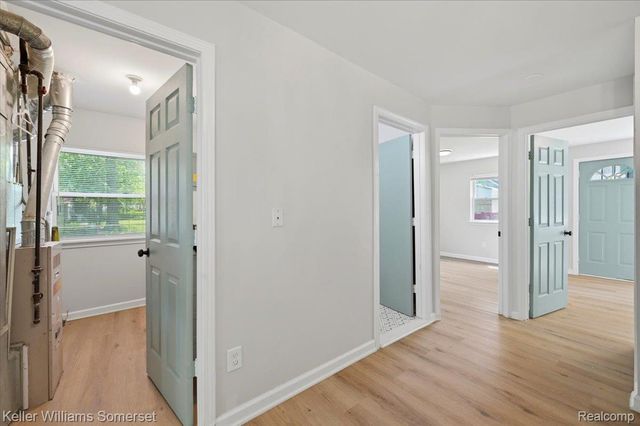 1140 E Elza Avenue, Hazel Park, MI 48030