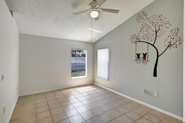 1175 Jaybee Avenue, Davenport, FL 33897