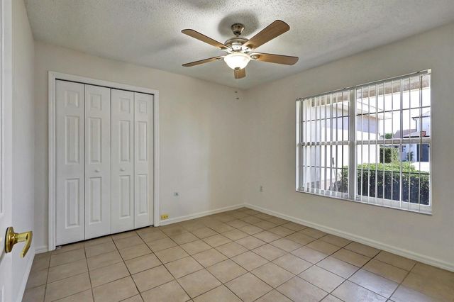 1175 Jaybee Avenue, Davenport, FL 33897