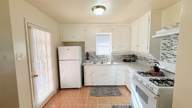 1560 Danube Drive, Dallas, TX 75216