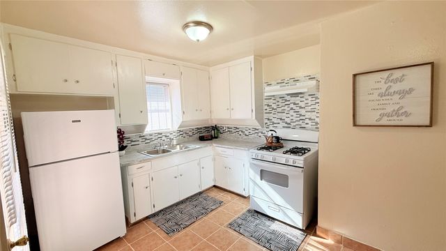 1560 Danube Drive, Dallas, TX 75216