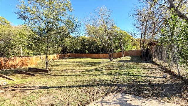 1560 Danube Drive, Dallas, TX 75216