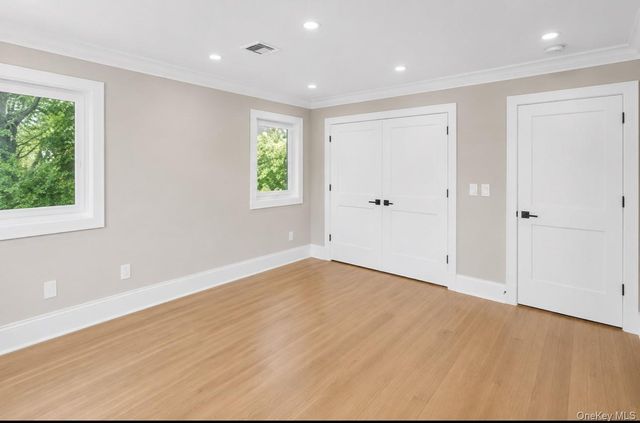 118 W Cherry Street, Hicksville, NY 11801