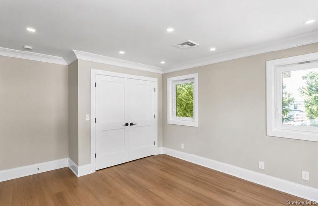 118 W Cherry Street, Hicksville, NY 11801