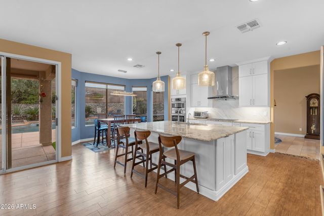 807 E MOUNTAIN VISTA Drive, Phoenix, AZ 85048