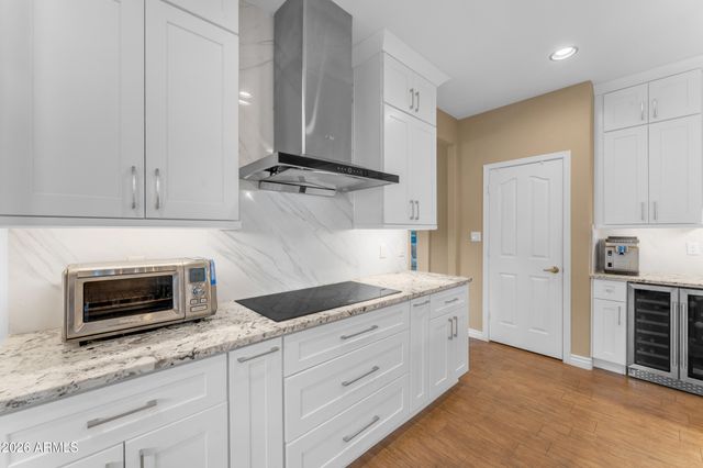 807 E MOUNTAIN VISTA Drive, Phoenix, AZ 85048