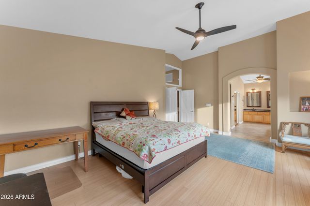 807 E MOUNTAIN VISTA Drive, Phoenix, AZ 85048