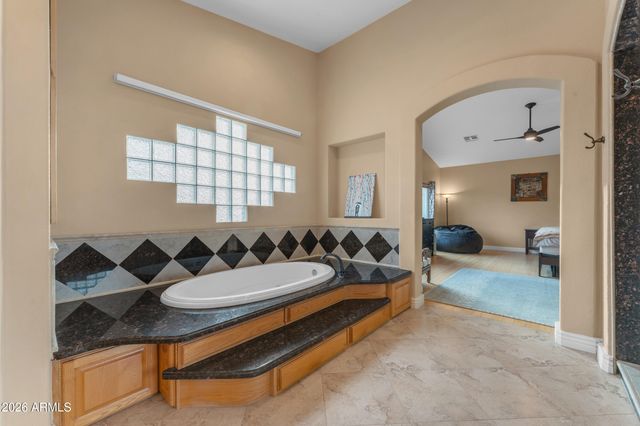 807 E MOUNTAIN VISTA Drive, Phoenix, AZ 85048