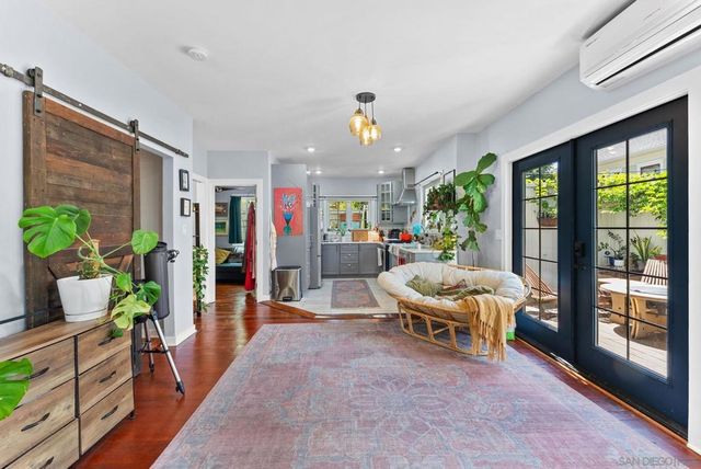 125 127 W Brookes, San Diego, CA 92103