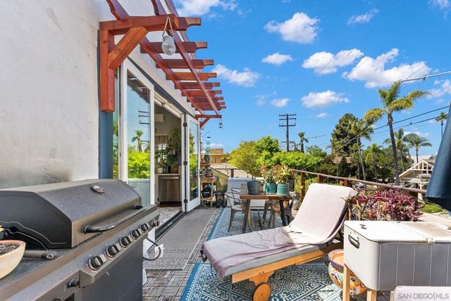 125 127 W Brookes, San Diego, CA 92103