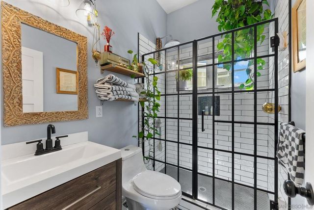 125 127 W Brookes, San Diego, CA 92103