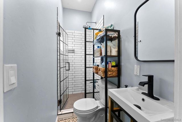 125 127 W Brookes, San Diego, CA 92103