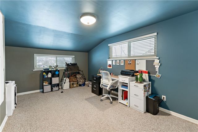 133 Cambridge Rd, Bethel Park, PA 15102