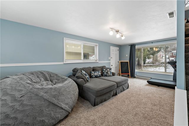 133 Cambridge Rd, Bethel Park, PA 15102