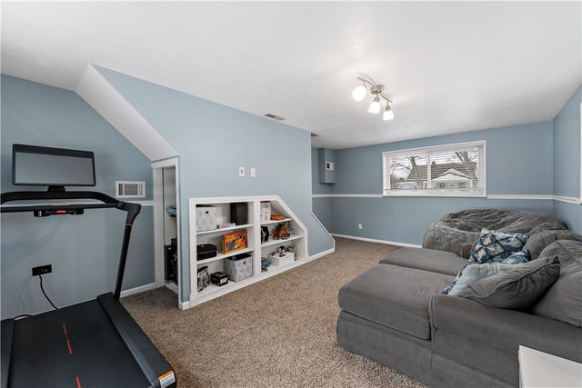 133 Cambridge Rd, Bethel Park, PA 15102