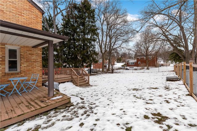 133 Cambridge Rd, Bethel Park, PA 15102