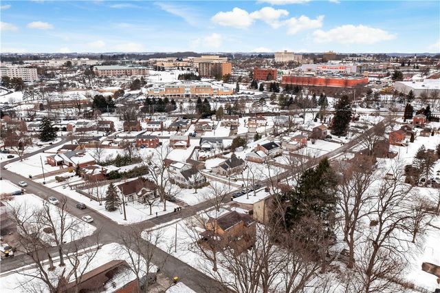 133 Cambridge Rd, Bethel Park, PA 15102