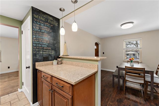 133 Cambridge Rd, Bethel Park, PA 15102