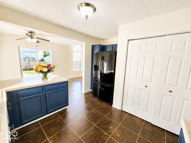 5425 Powder River Court, Indianapolis, IN 46221
