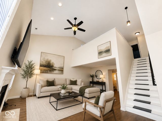 5425 Powder River Court, Indianapolis, IN 46221