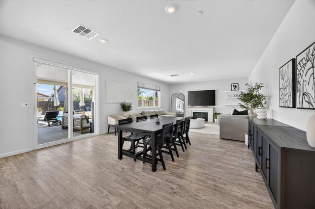 395 Sunol St, Lathrop, CA 95330