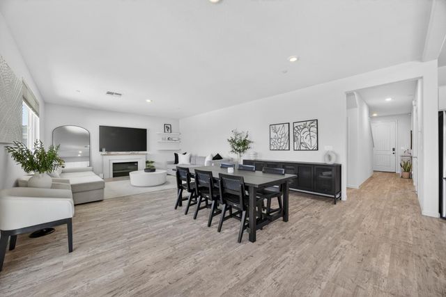 395 Sunol St, Lathrop, CA 95330