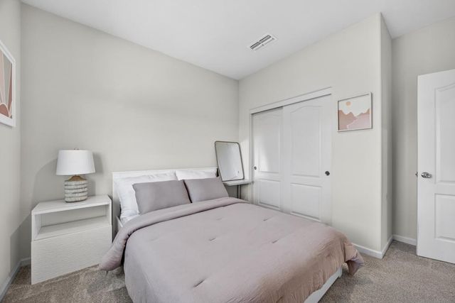 395 Sunol St, Lathrop, CA 95330