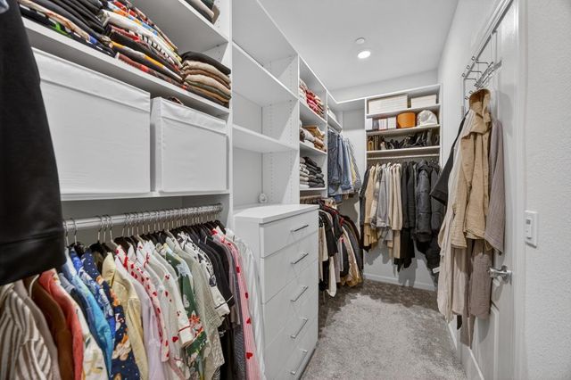 395 Sunol St, Lathrop, CA 95330