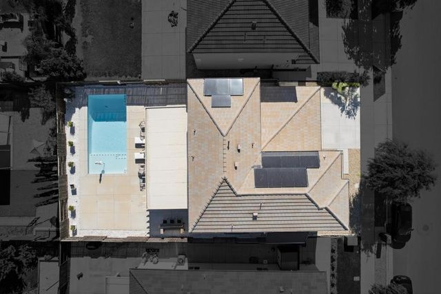 395 Sunol St, Lathrop, CA 95330