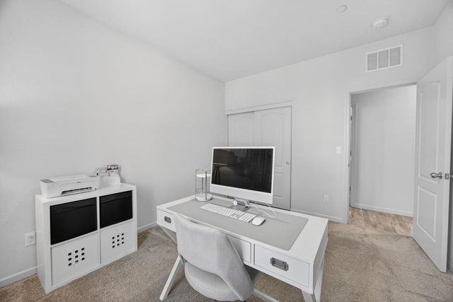 395 Sunol St, Lathrop, CA 95330