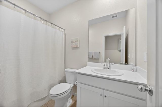 395 Sunol St, Lathrop, CA 95330