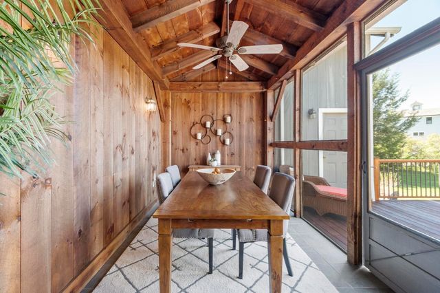 696 Main St, Concord, MA 01742