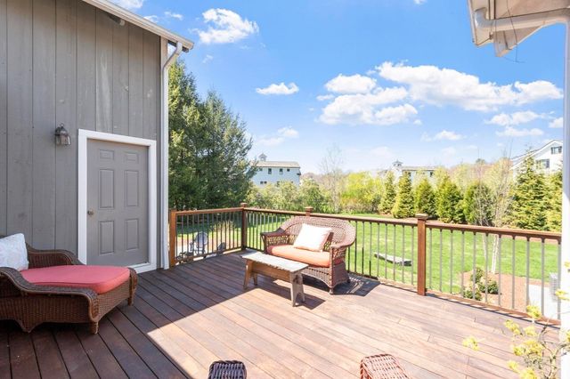 696 Main St, Concord, MA 01742