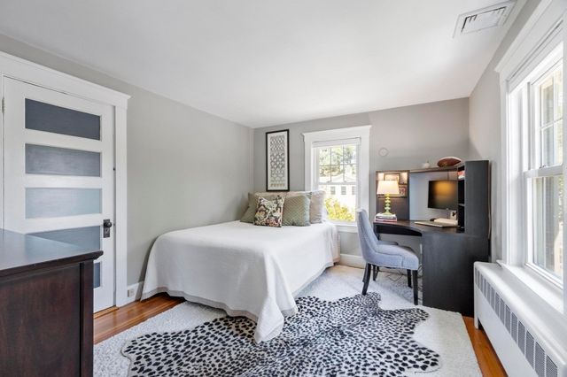 696 Main St, Concord, MA 01742