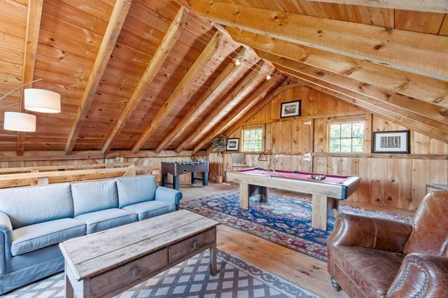 696 Main St, Concord, MA 01742