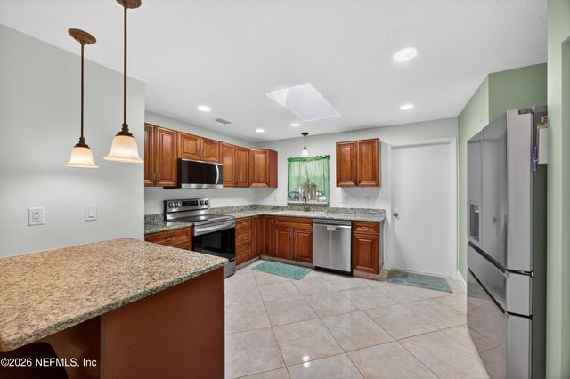 20 BLEAU Court, Palm Coast, FL 32137