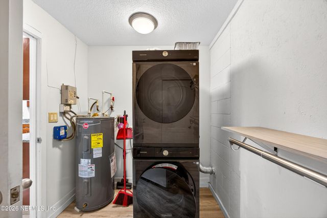 20 BLEAU Court, Palm Coast, FL 32137