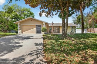 20 BLEAU Court, Palm Coast, FL 32137